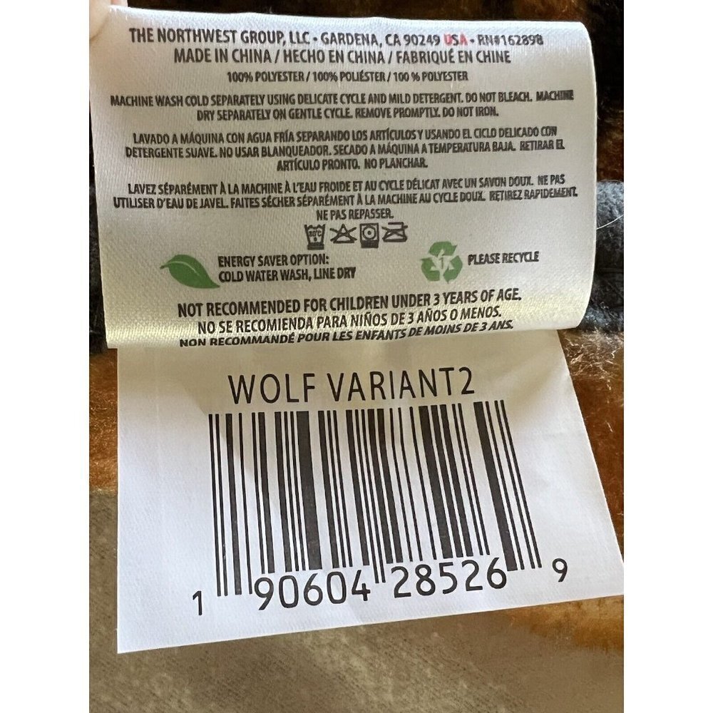Northwest Wolf Variant 2 Plush Reversible Throw Blanket 60”x50” Animal Print - Picture 6 of 6